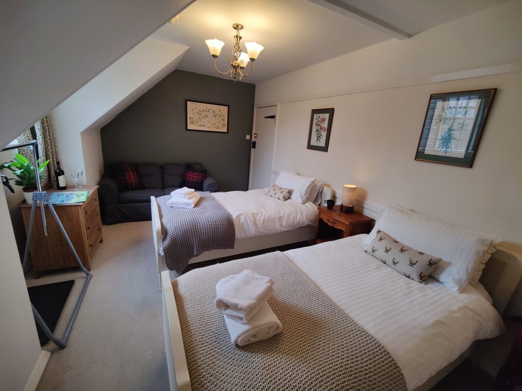 twin bedroom bunkhouse on the south west coast path